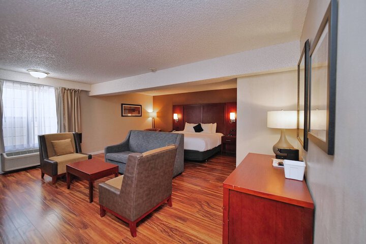Red Lion Inn & Suites Auburn