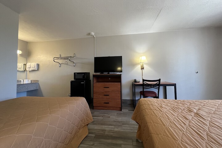 Room 6 of 6