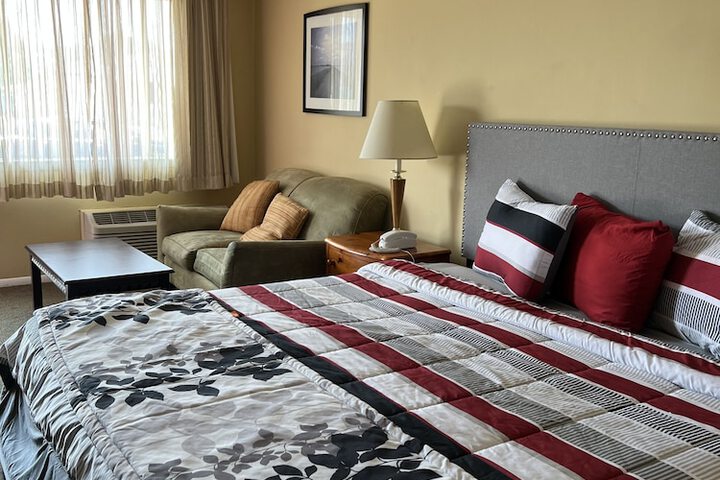 Ambassador Inn & Suites