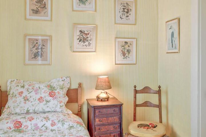 Captain Morse House - Luxury Waterfront, Town, & Beaches - 5 stars