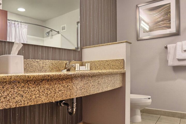 Courtyard by Marriott Harrisburg West / Mechanicsburg