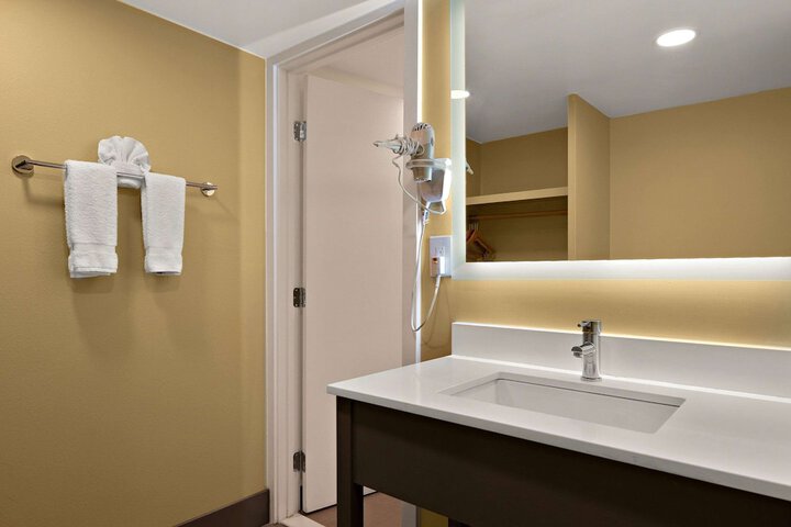 Room 46 of 50