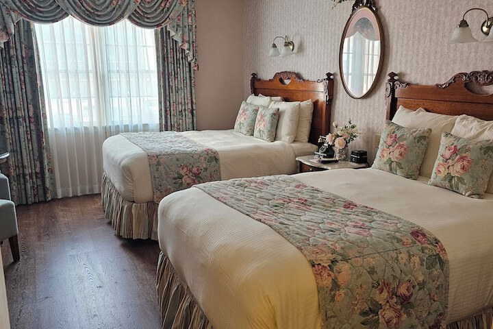 Room 38 of 100