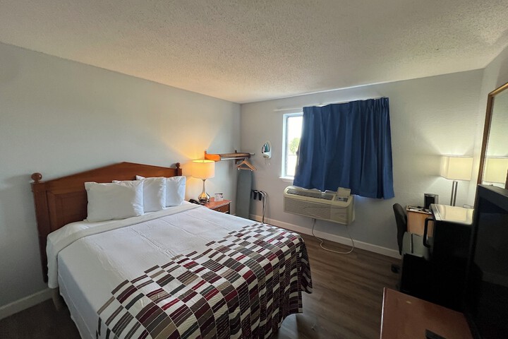 Room 44 of 50