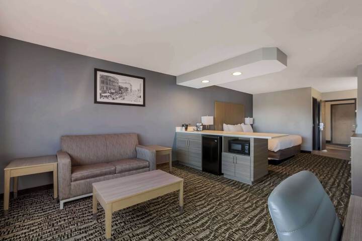 Room 44 of 71