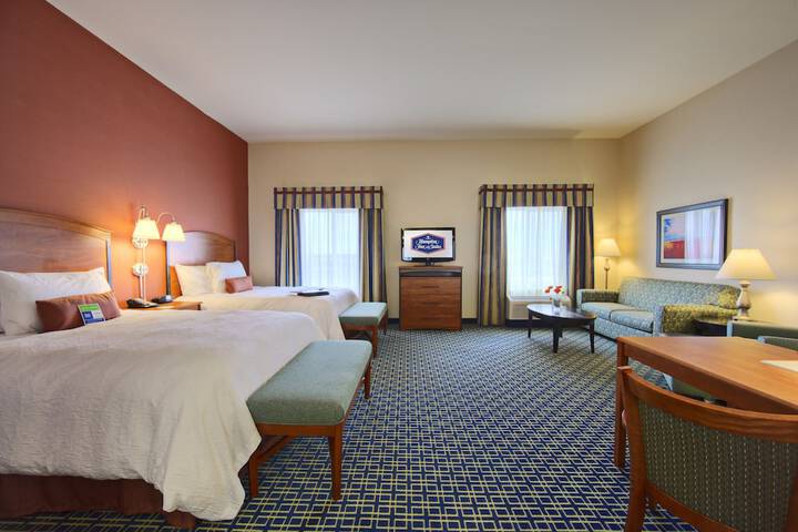 Hampton Inn & Suites Ridgecrest
