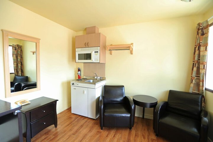 Room 26 of 43