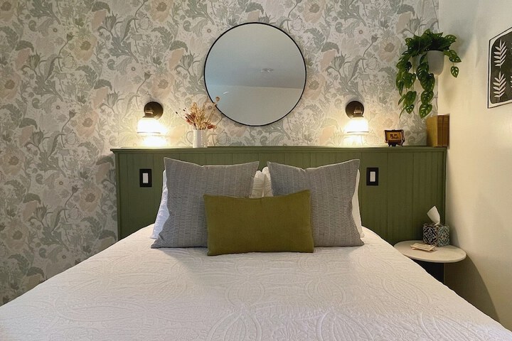 Room 36 of 70