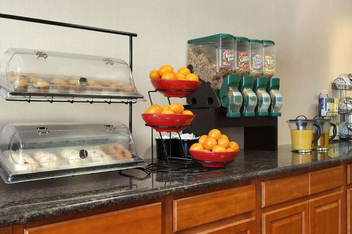 Breakfast/Coffee Service 19 of 21