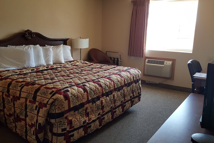 Room 28 of 51