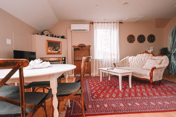 Room 13 of 30