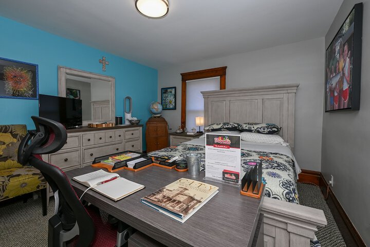 Room 118 of 276
