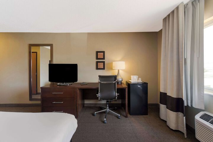 Room 22 of 32