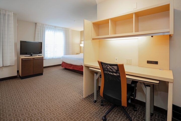 Room 19 of 33
