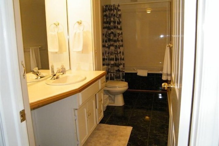 1000 Island Condo Getaway