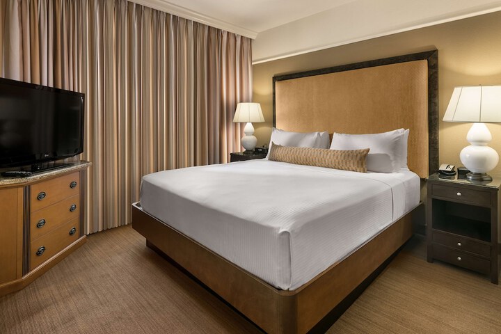 Room 10 of 31
