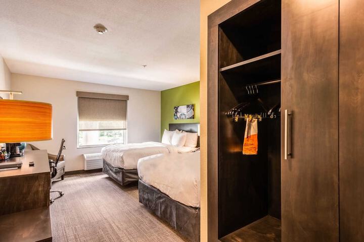 Room 19 of 27