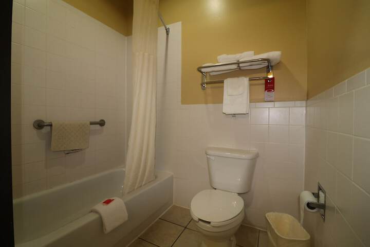 Econo Lodge Lubbock I-27