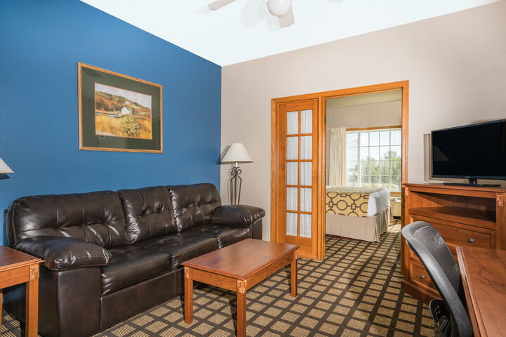 Norwood Inn and Suites