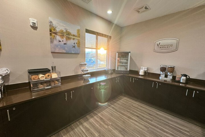 Sleep Inn & Suites Oregon - Madison