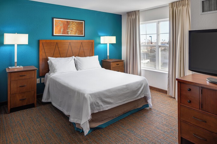 Room 20 of 33
