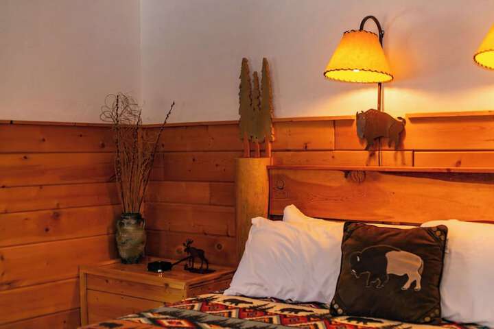 Room 106 of 153