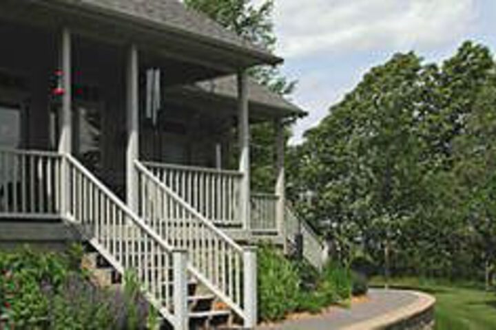 Mission Oak Inn
