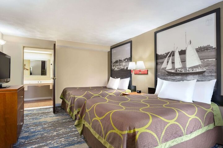 Room 21 of 27