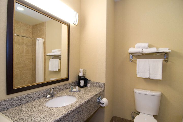 Room 17 of 29