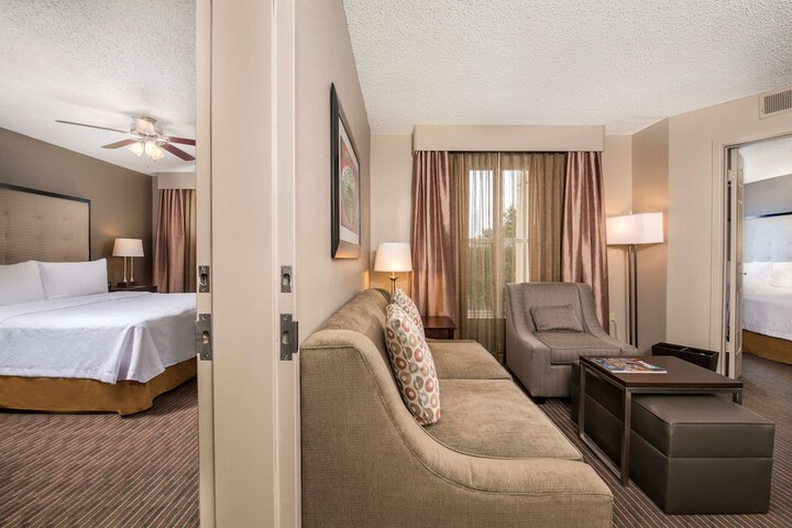 Room 16 of 27