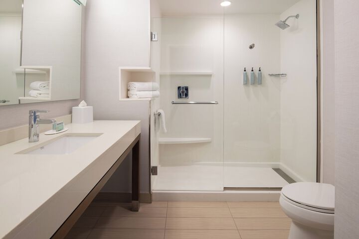 Courtyard by Marriott Houston City Place