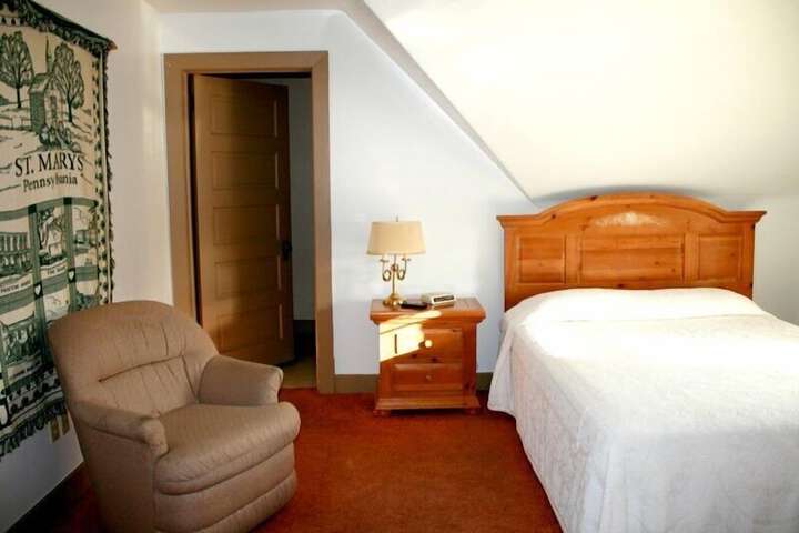 Room 28 of 42
