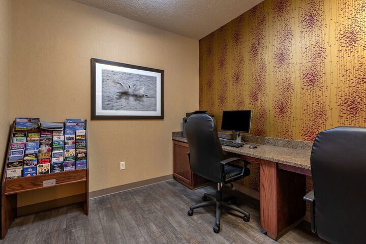 Business Center 46 of 46