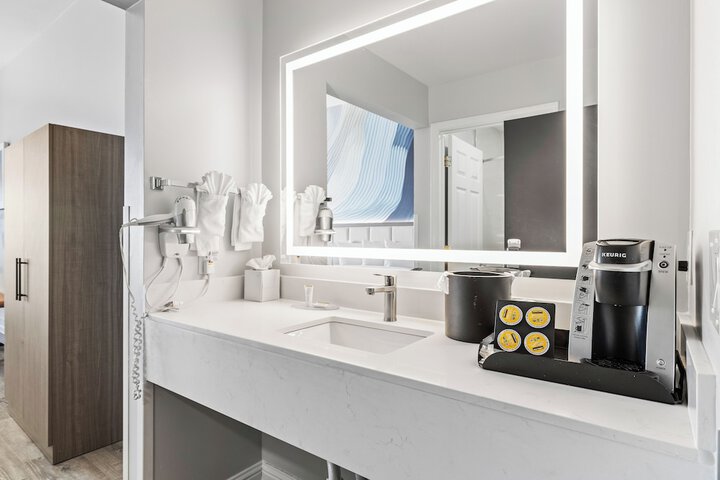 Hotel Skye SFO