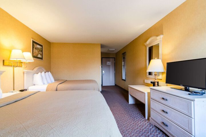 Room 10 of 36