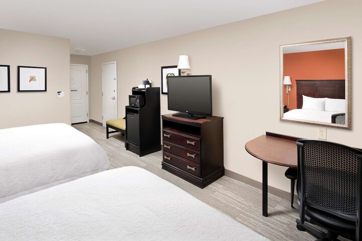 Room 7 of 25