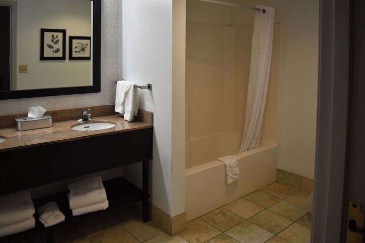 Country Inn & Suites by Radisson Hagerstown, MD