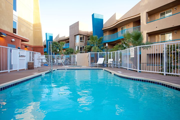 Pool 13 of 89