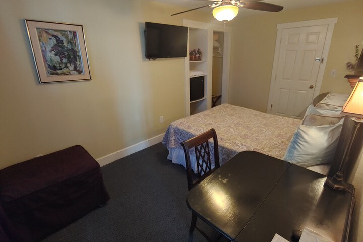 Island Guest House B & B