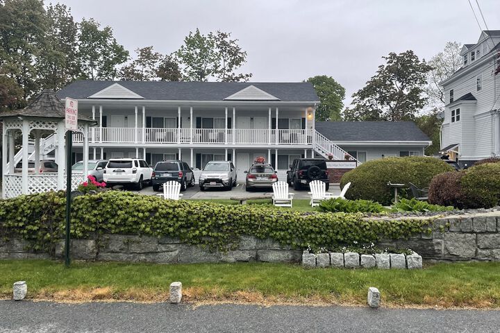 Moseley Cottage Inn & Town Motel