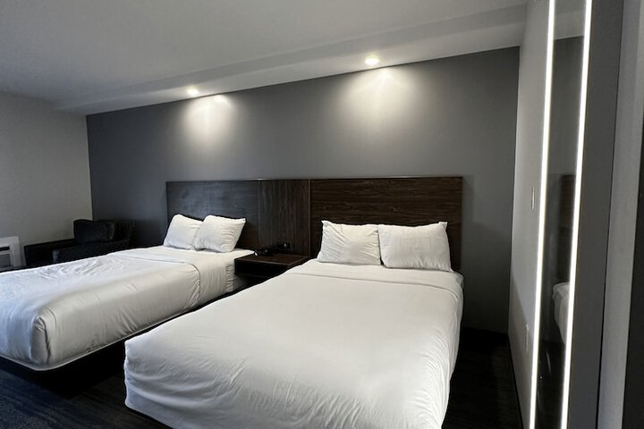 Room 16 of 39