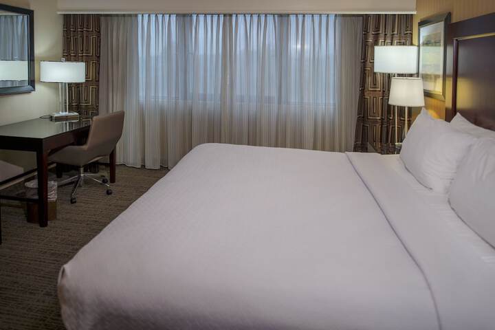 Crowne Plaza St. Louis Airport by IHG