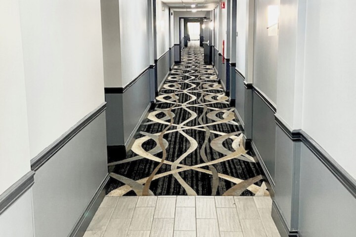 Ballroom/Hall 17 of 17