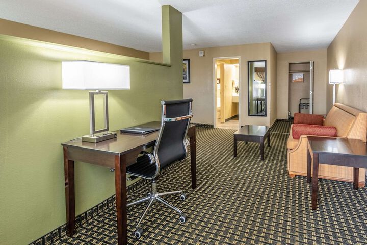 Room 12 of 29