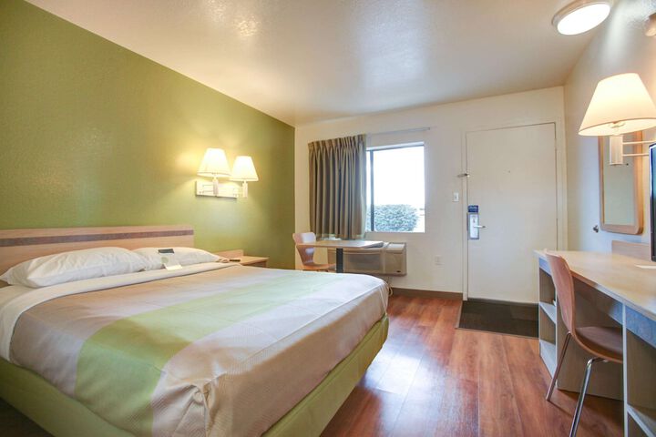Room 22 of 28