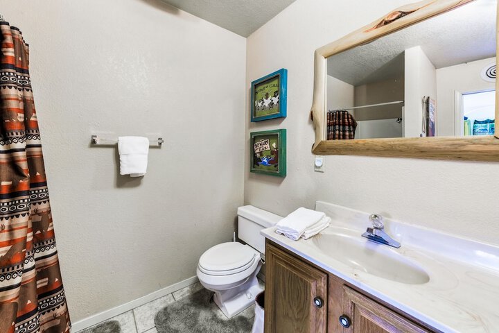 Room 20 of 28