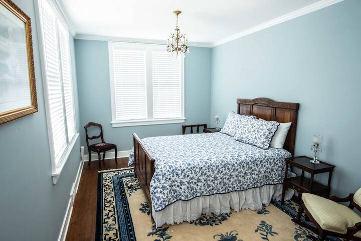 Room 10 of 43