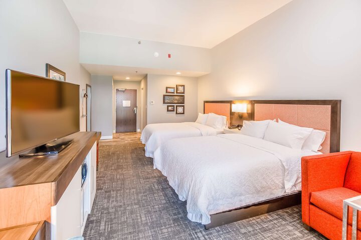 Room 72 of 110