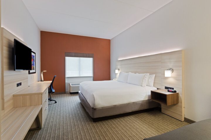 Holiday Inn Express Hotel & Suites Tavares - Leesburg by IHG