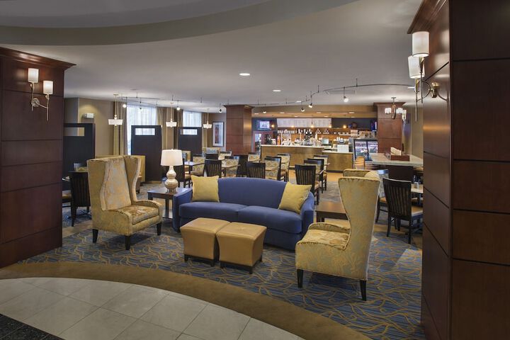 Hotel Interior 9 of 32